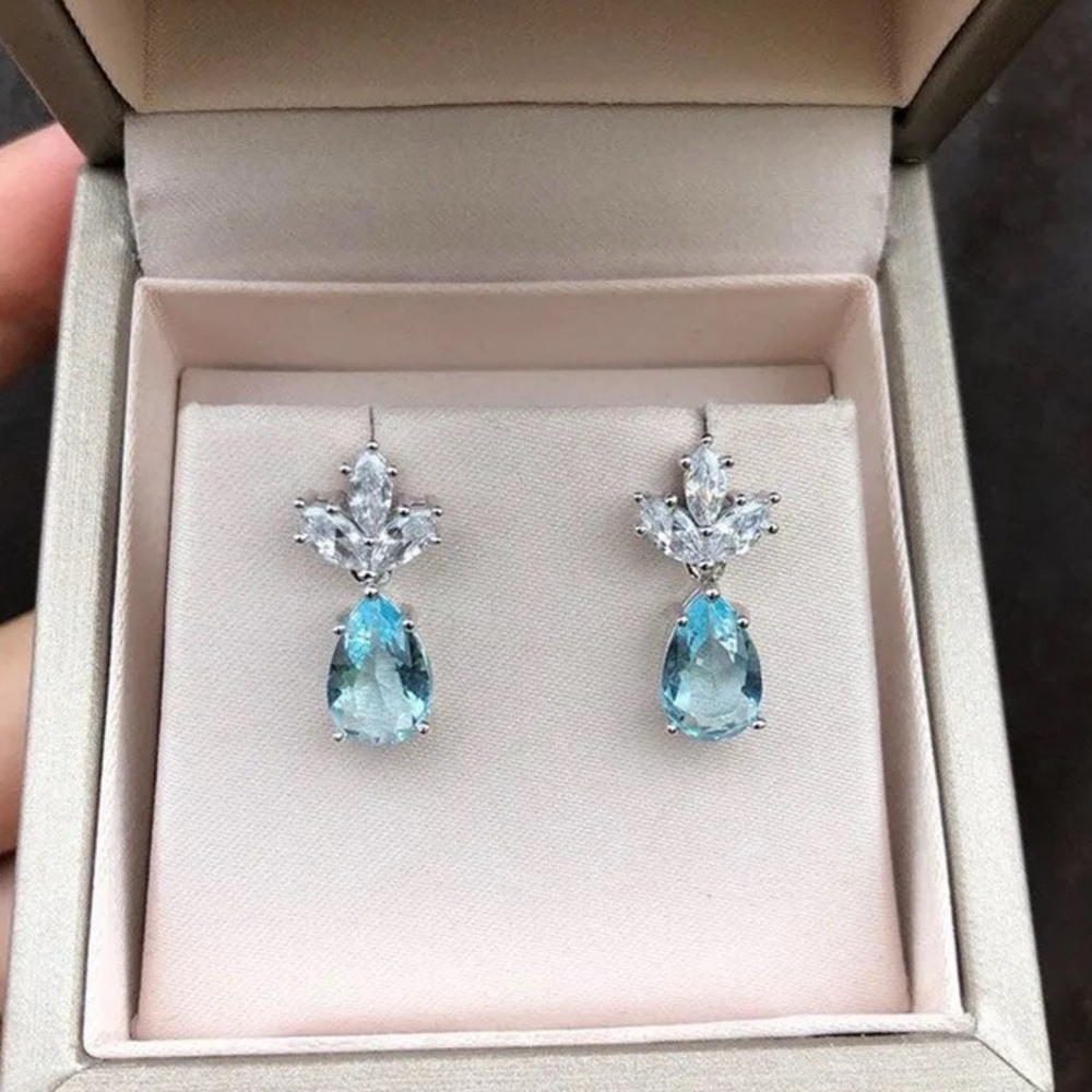 NEW SILVER DIAMONDS EARRINGS